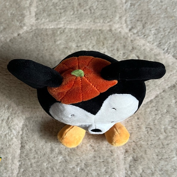 Hallmark Disney Better Together Mickey Mouse - Picture 5 of 13